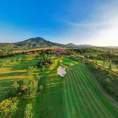 Jatinangor National Golf & Resort Exterior photo