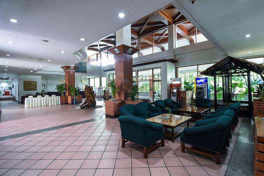 Jatinangor National Golf & Resort Exterior photo