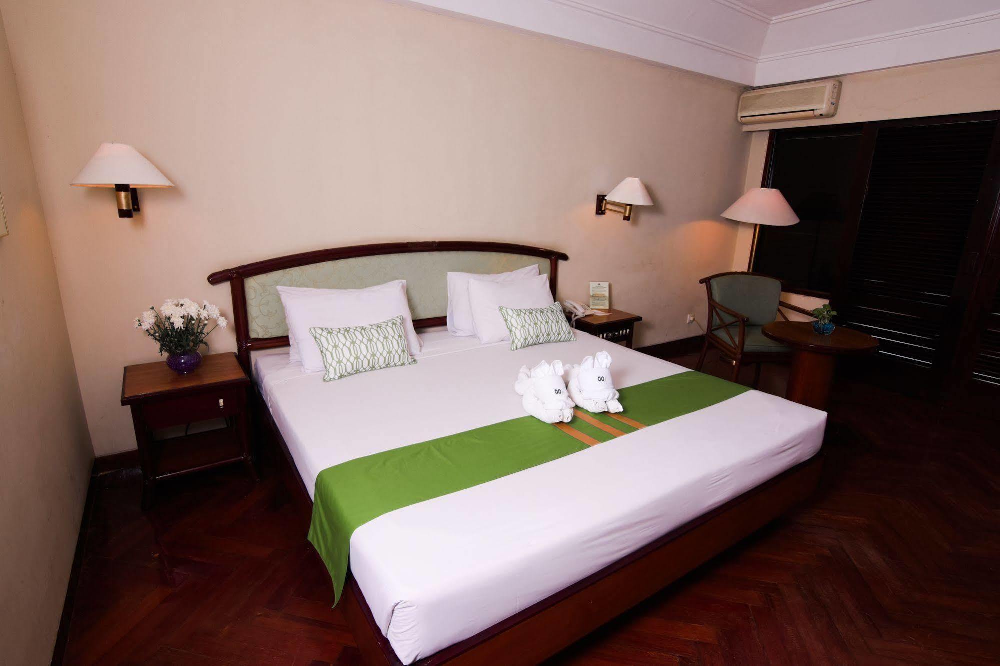 Jatinangor National Golf & Resort Exterior photo